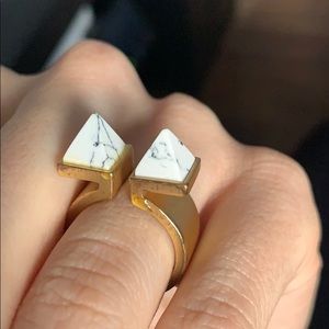 Funky Ring with 2 pyramids